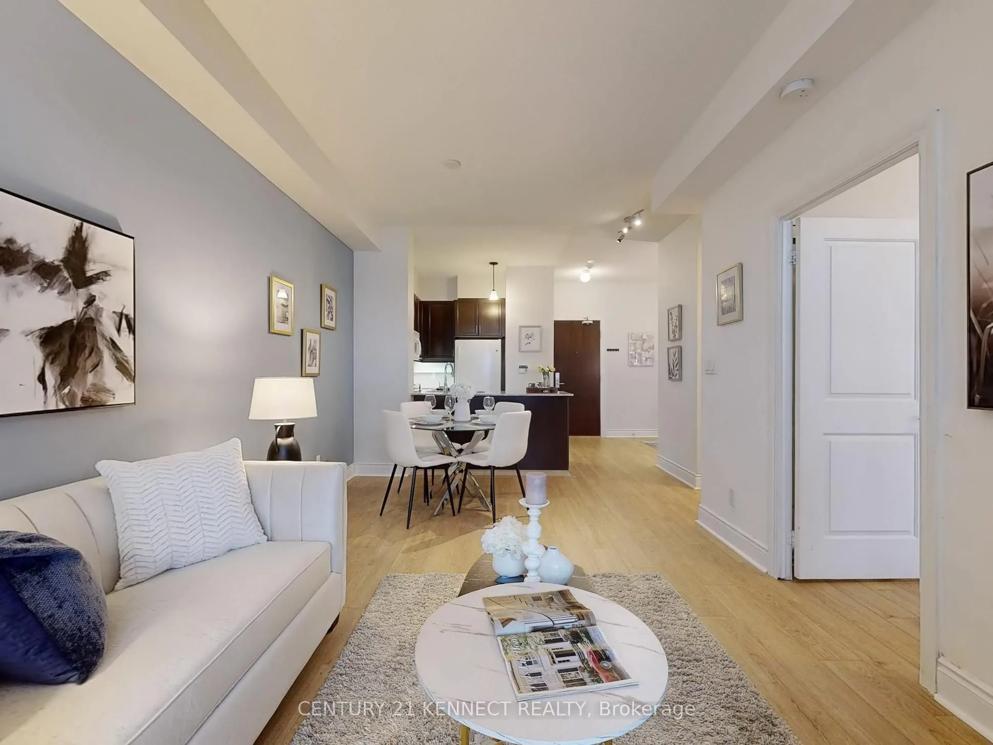25 Earlington Avenue E, #316