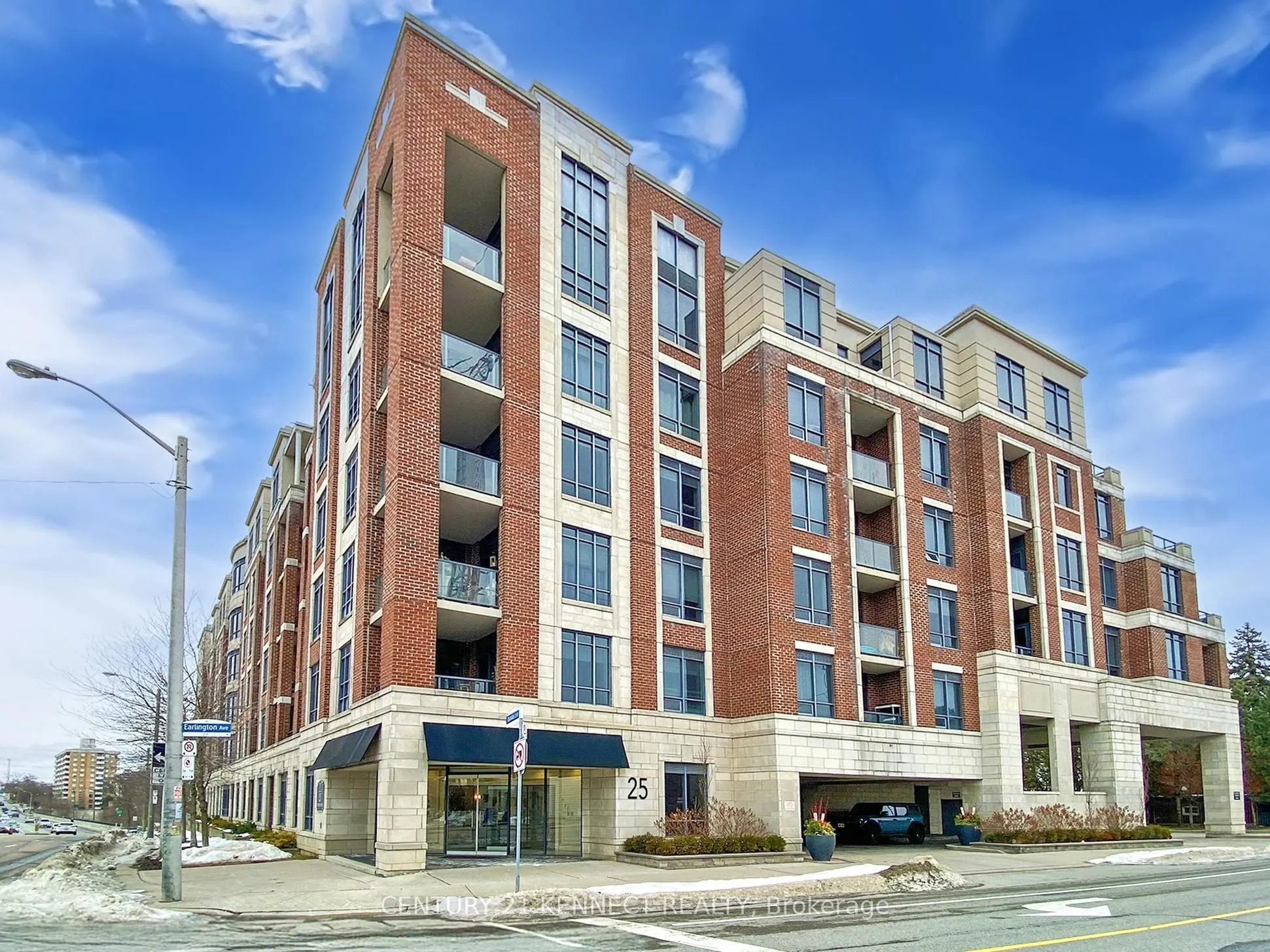 25 Earlington Avenue E, #316