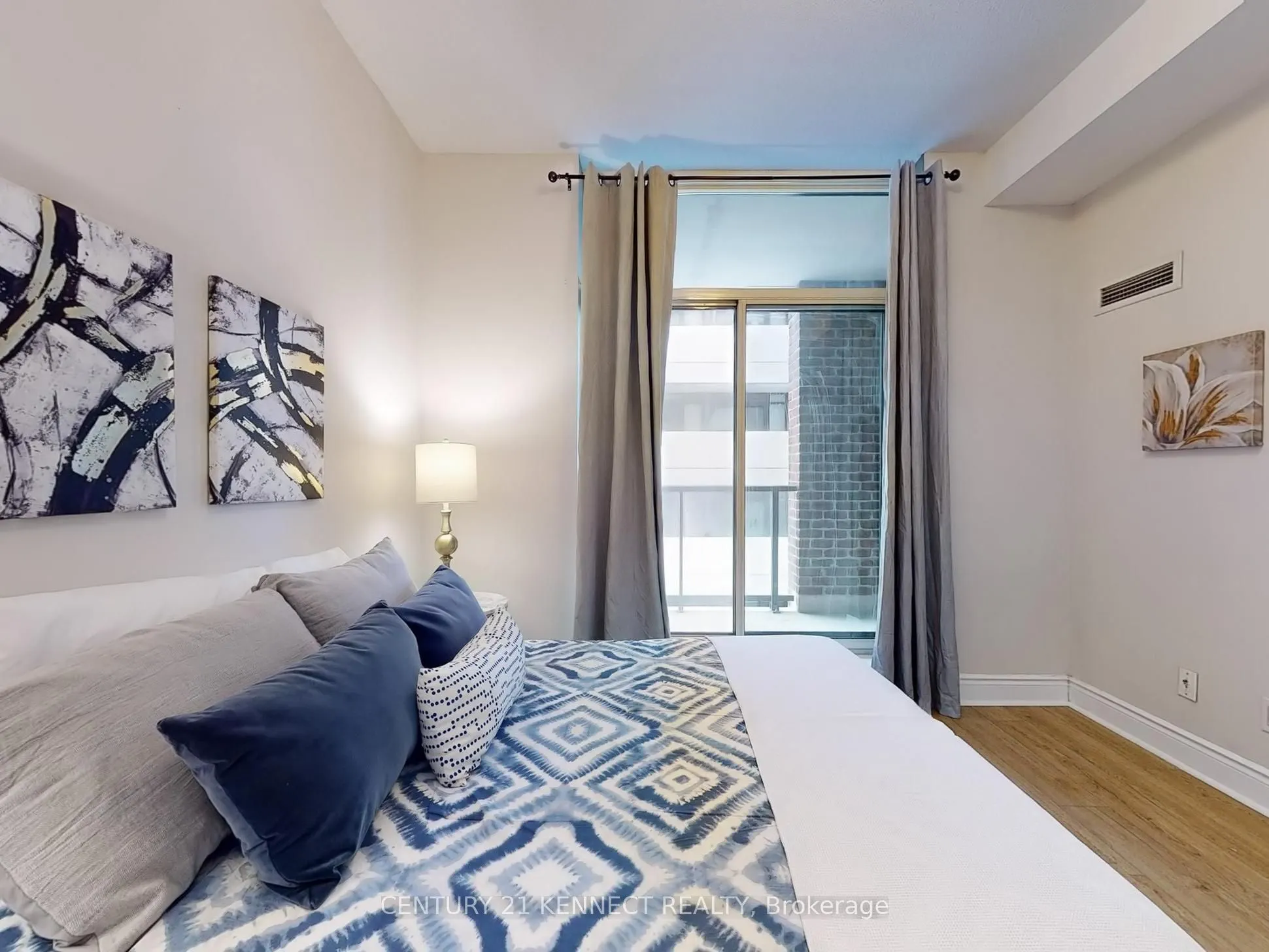 25 Earlington Avenue E, #316