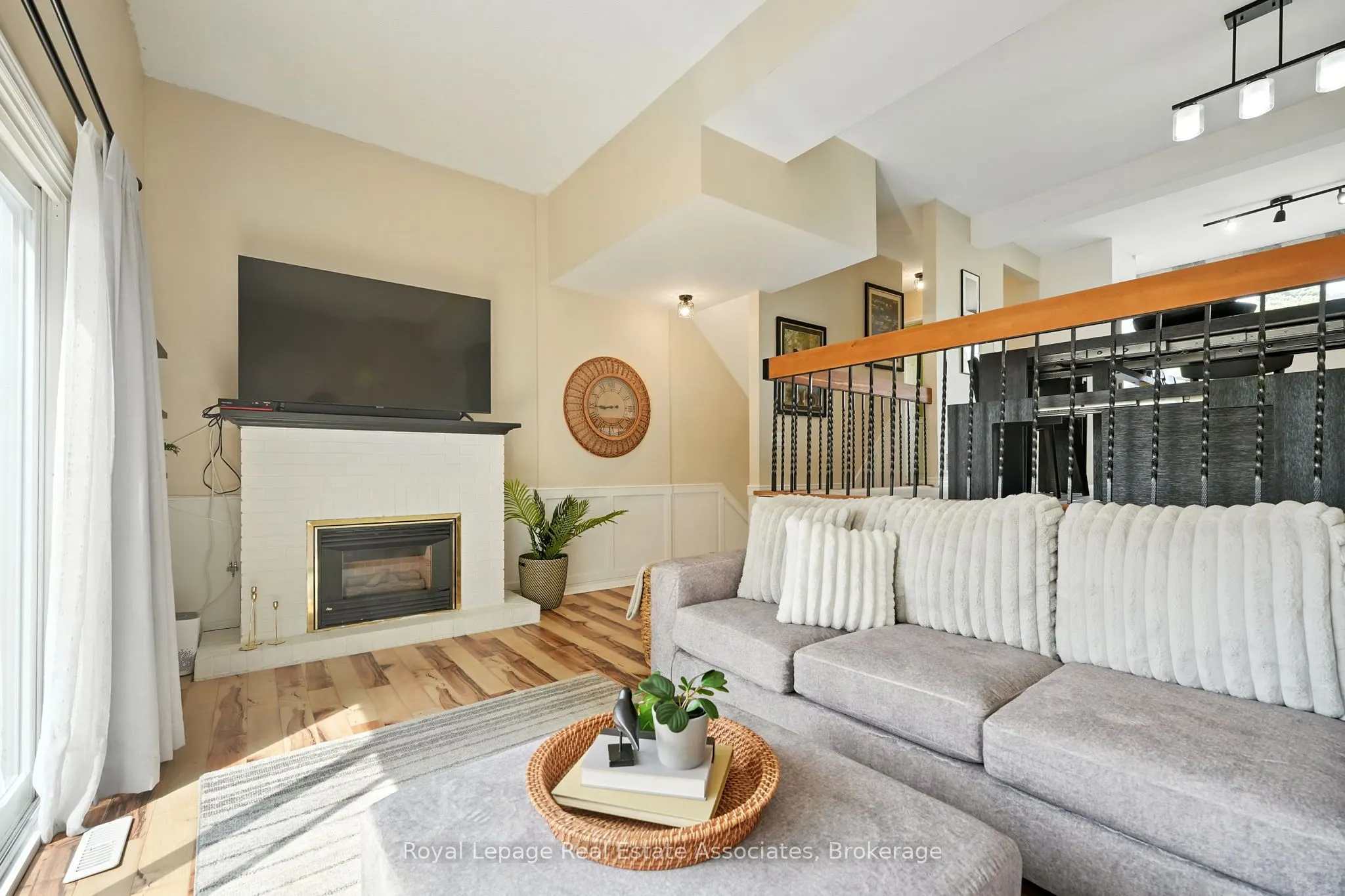 400 Bloor Street, #69