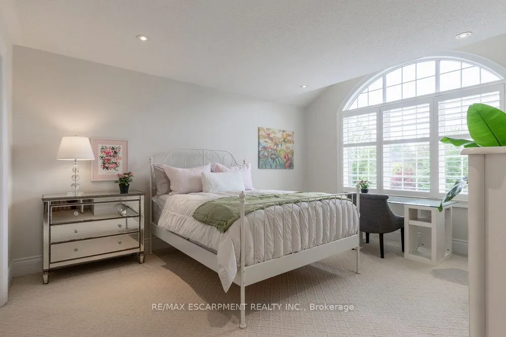 4212 Kane Crescent