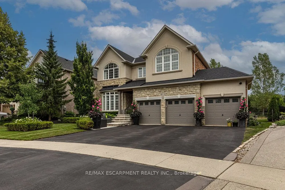 4212 Kane Crescent