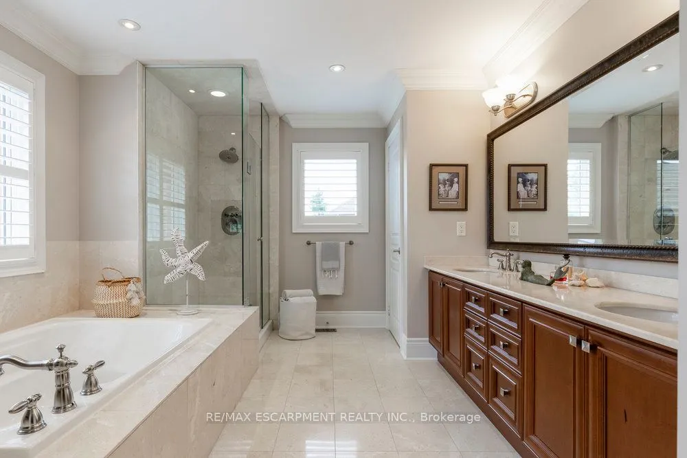 4212 Kane Crescent