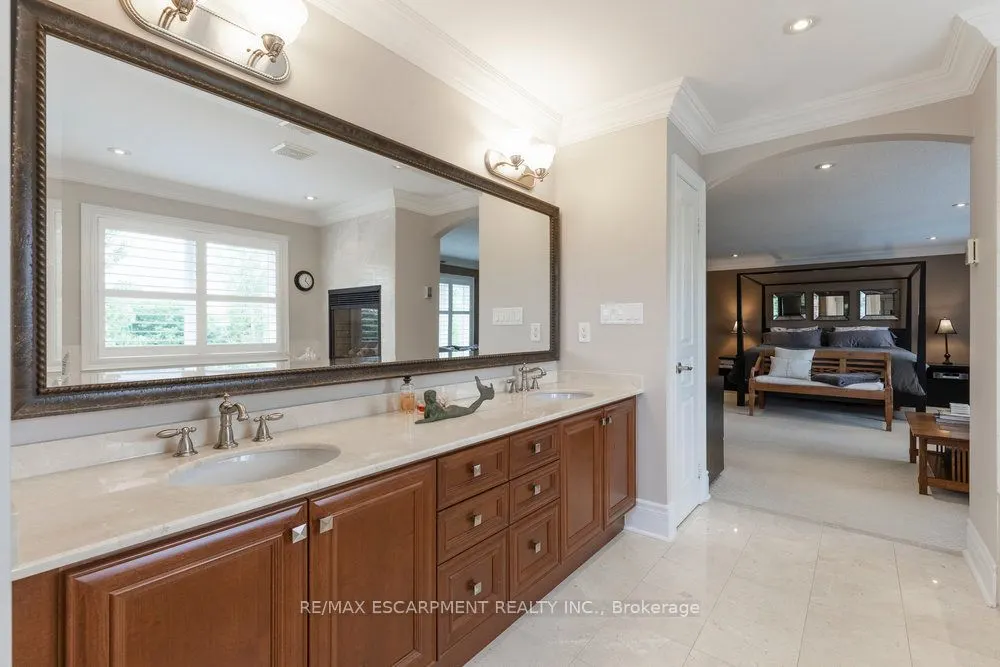 4212 Kane Crescent