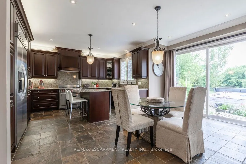 4212 Kane Crescent