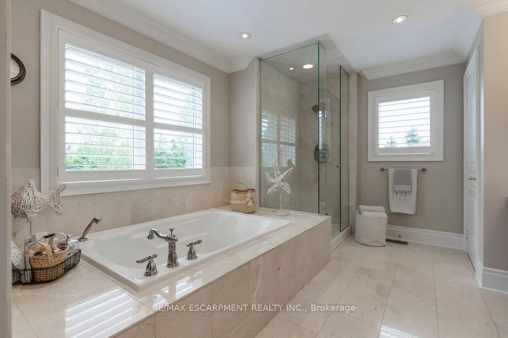 4212 Kane Crescent