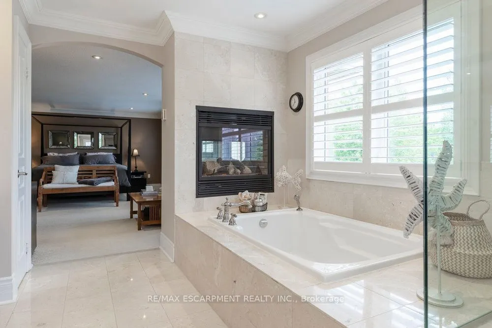 4212 Kane Crescent