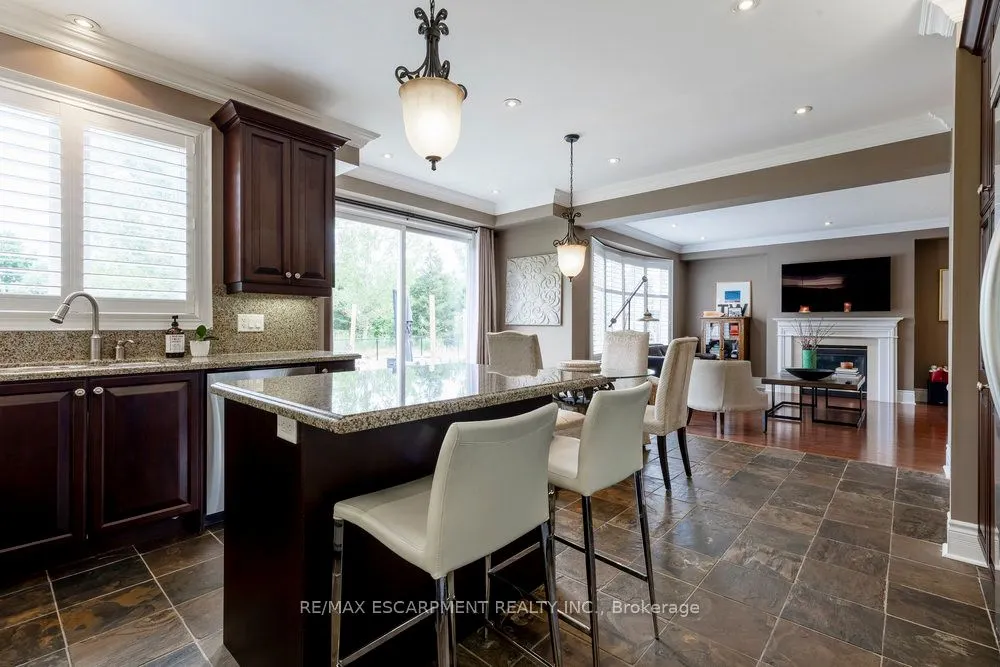 4212 Kane Crescent