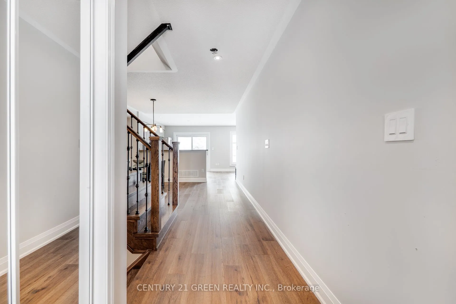 668 Porter Way