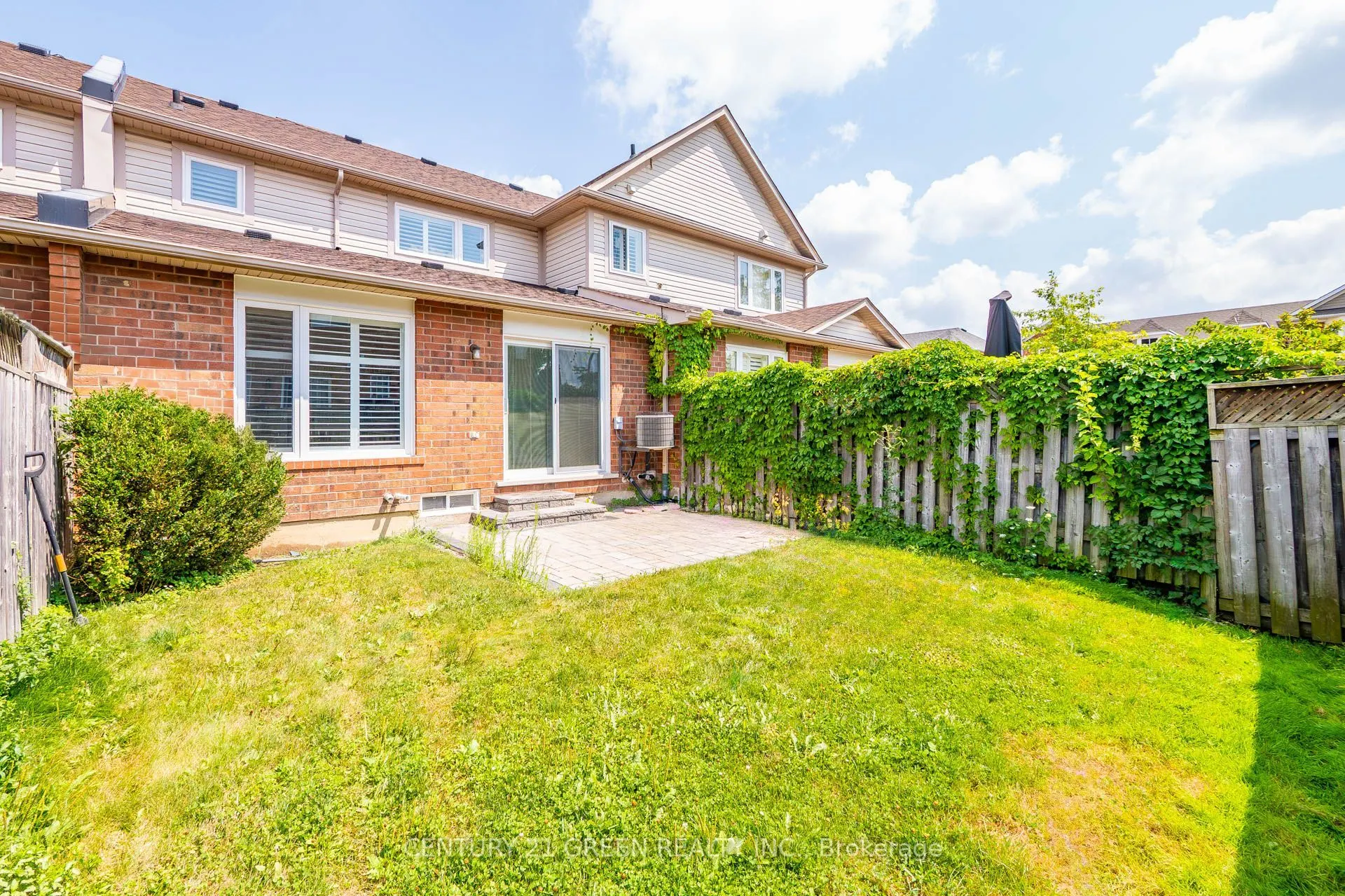 668 Porter Way