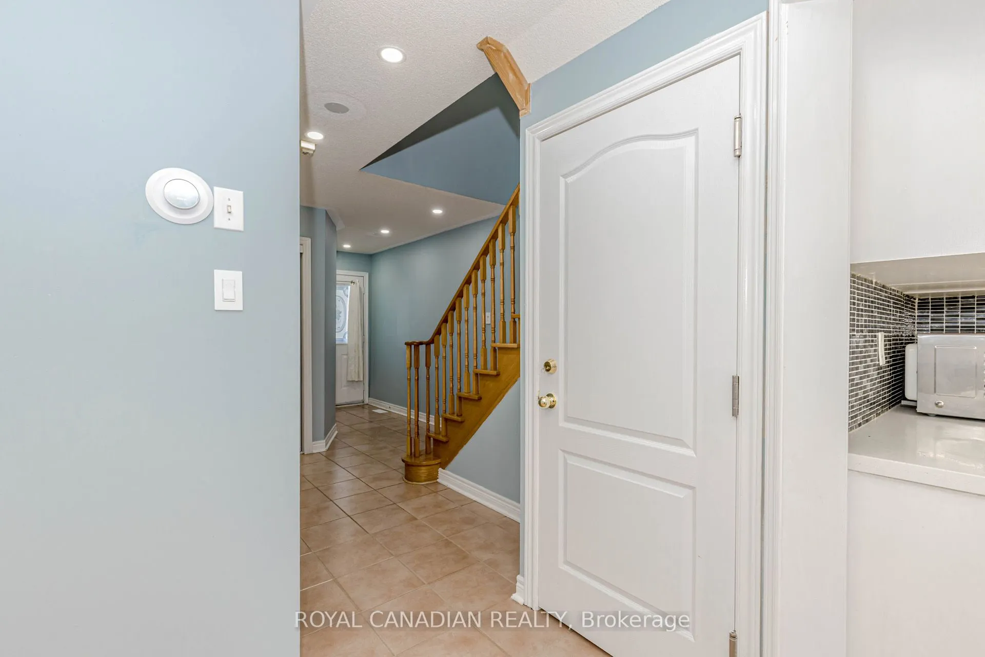 3886 Manatee Way, #Upper