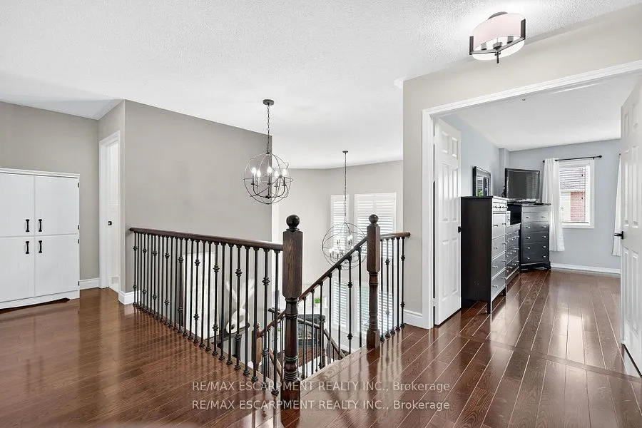 4223 Fuller Crescent