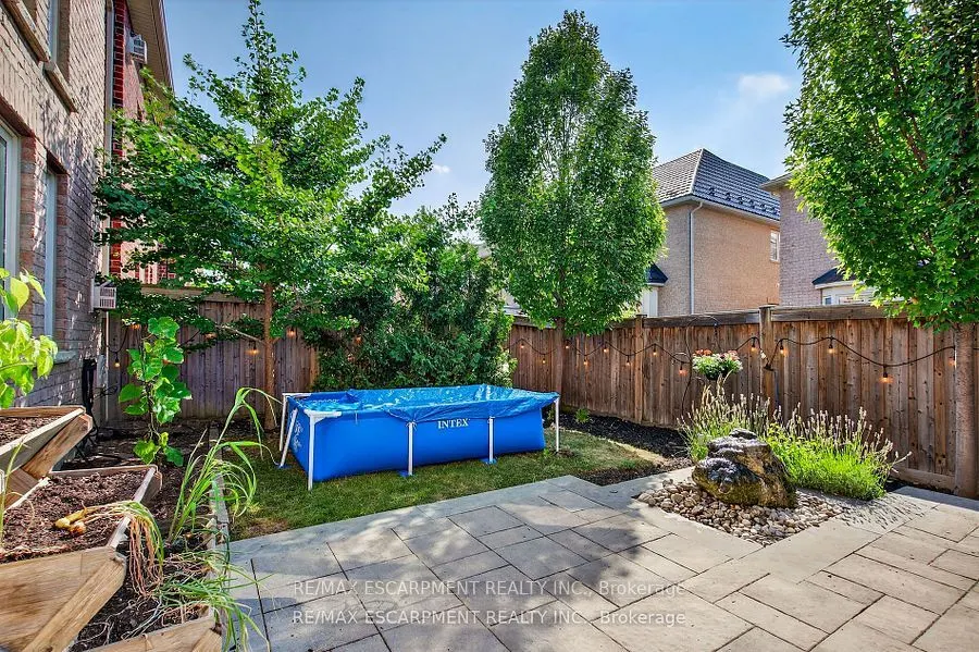 4223 Fuller Crescent