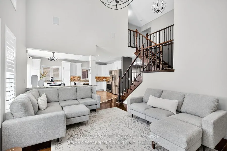4223 Fuller Crescent