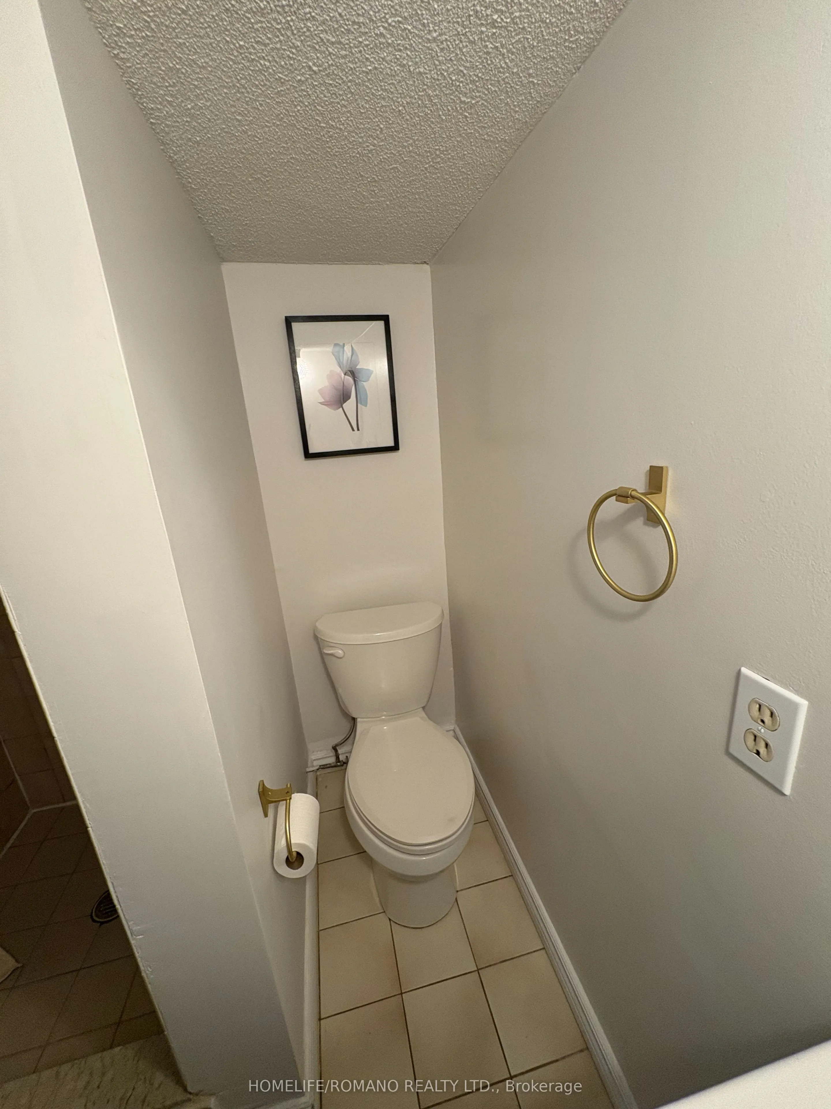 32 Plewes Road, #BASEMENT