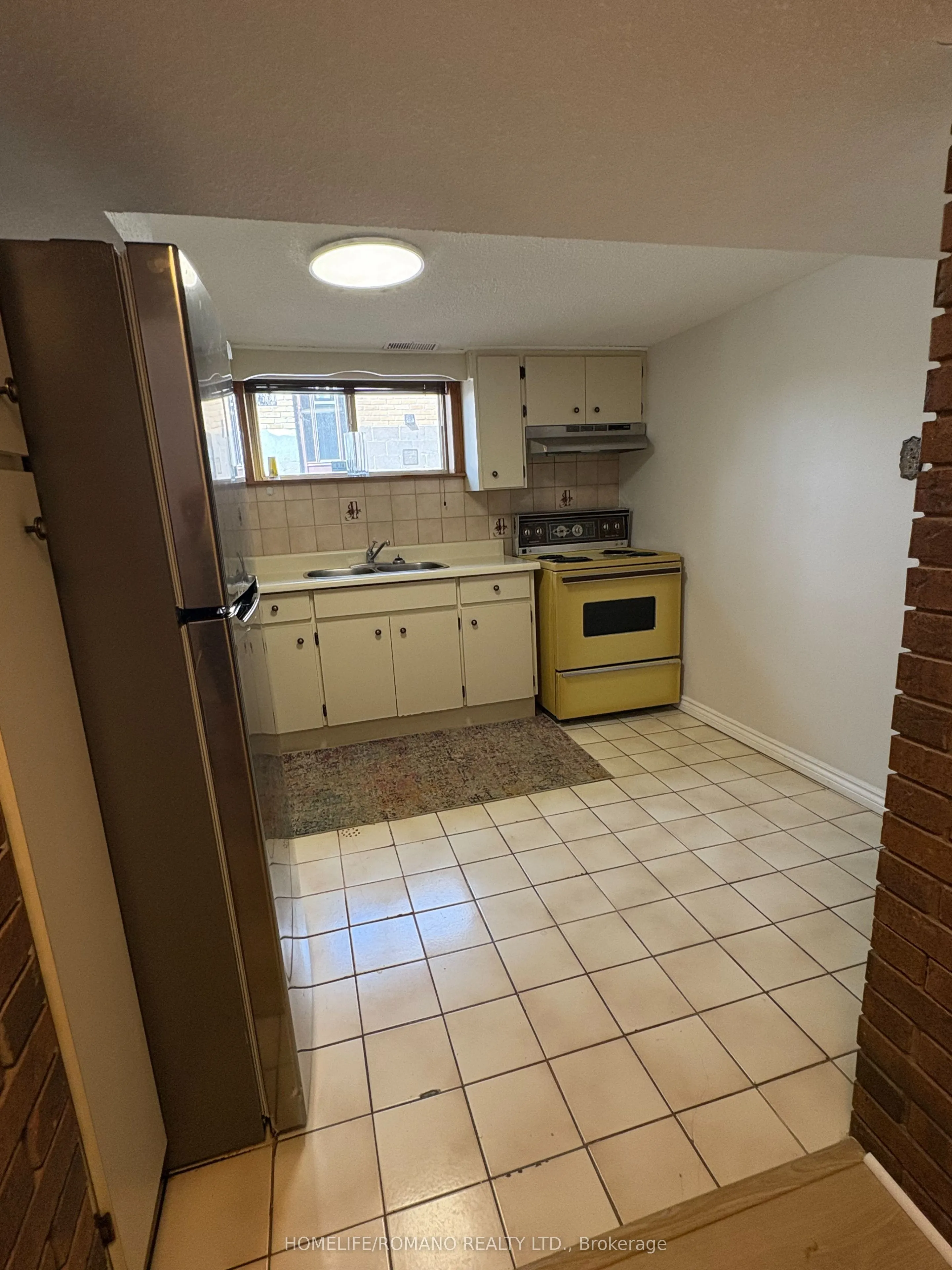 32 Plewes Road, #BASEMENT