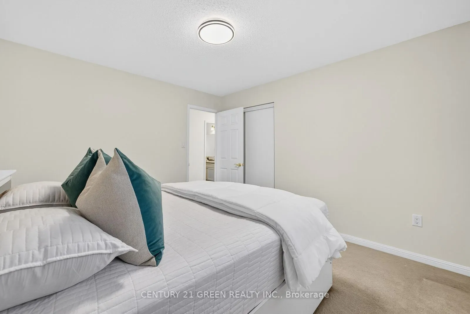 936 Rigo Crossing