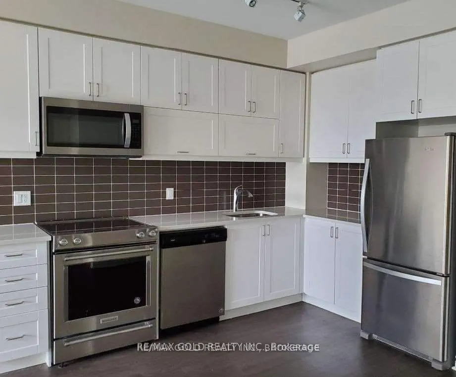 39 Annie Craig Drive, ## 908