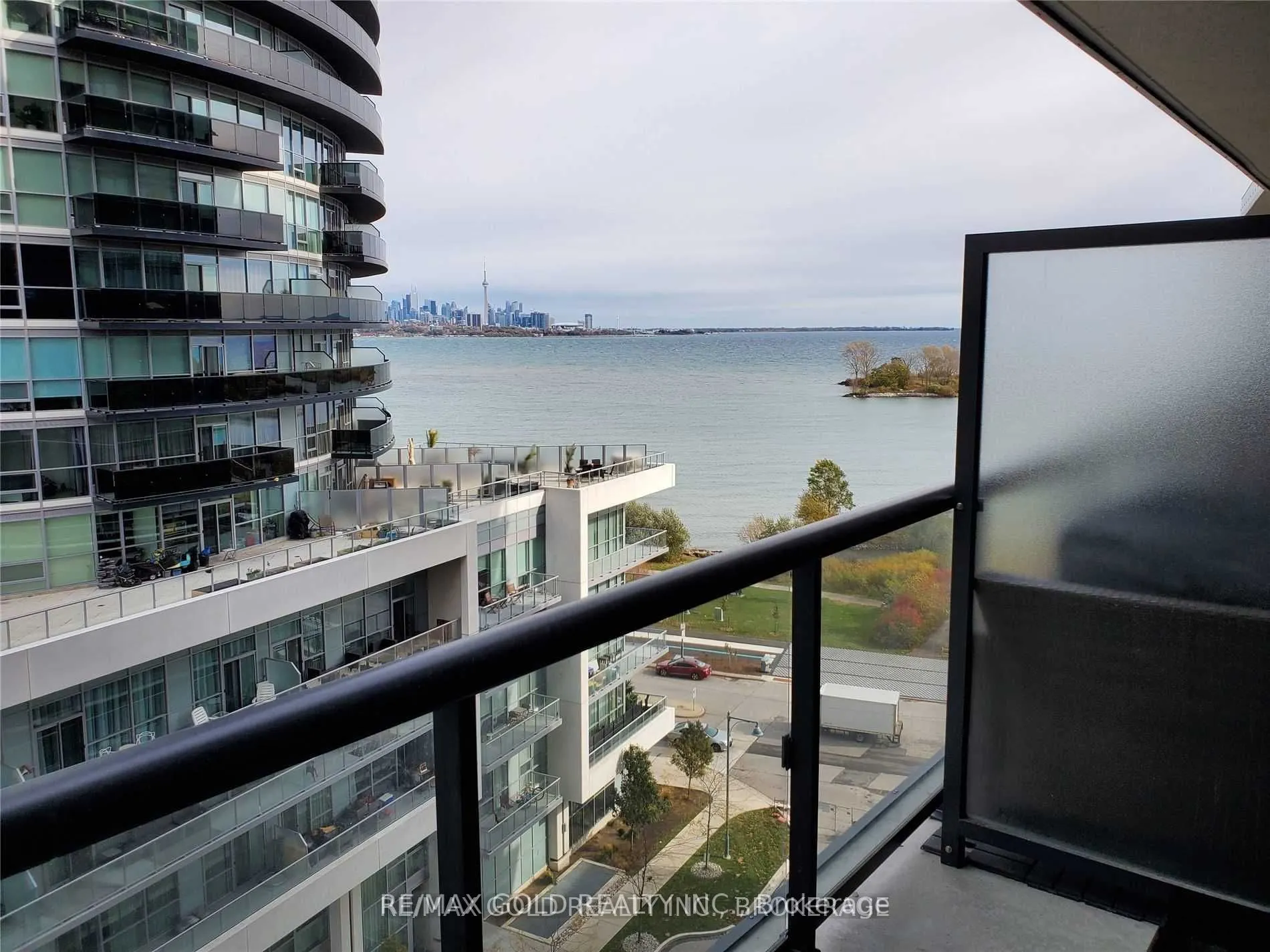 39 Annie Craig Drive, ## 908