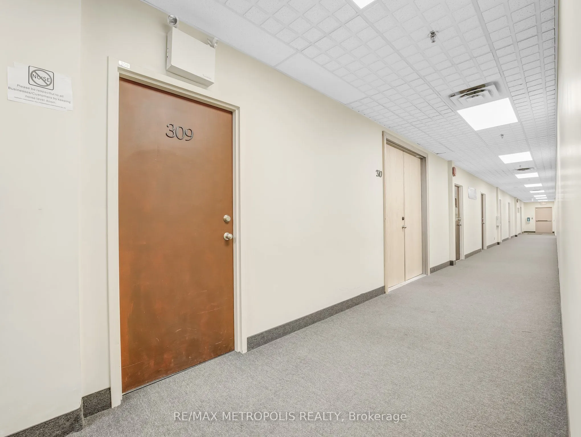 1550 South Gateway Road, #309