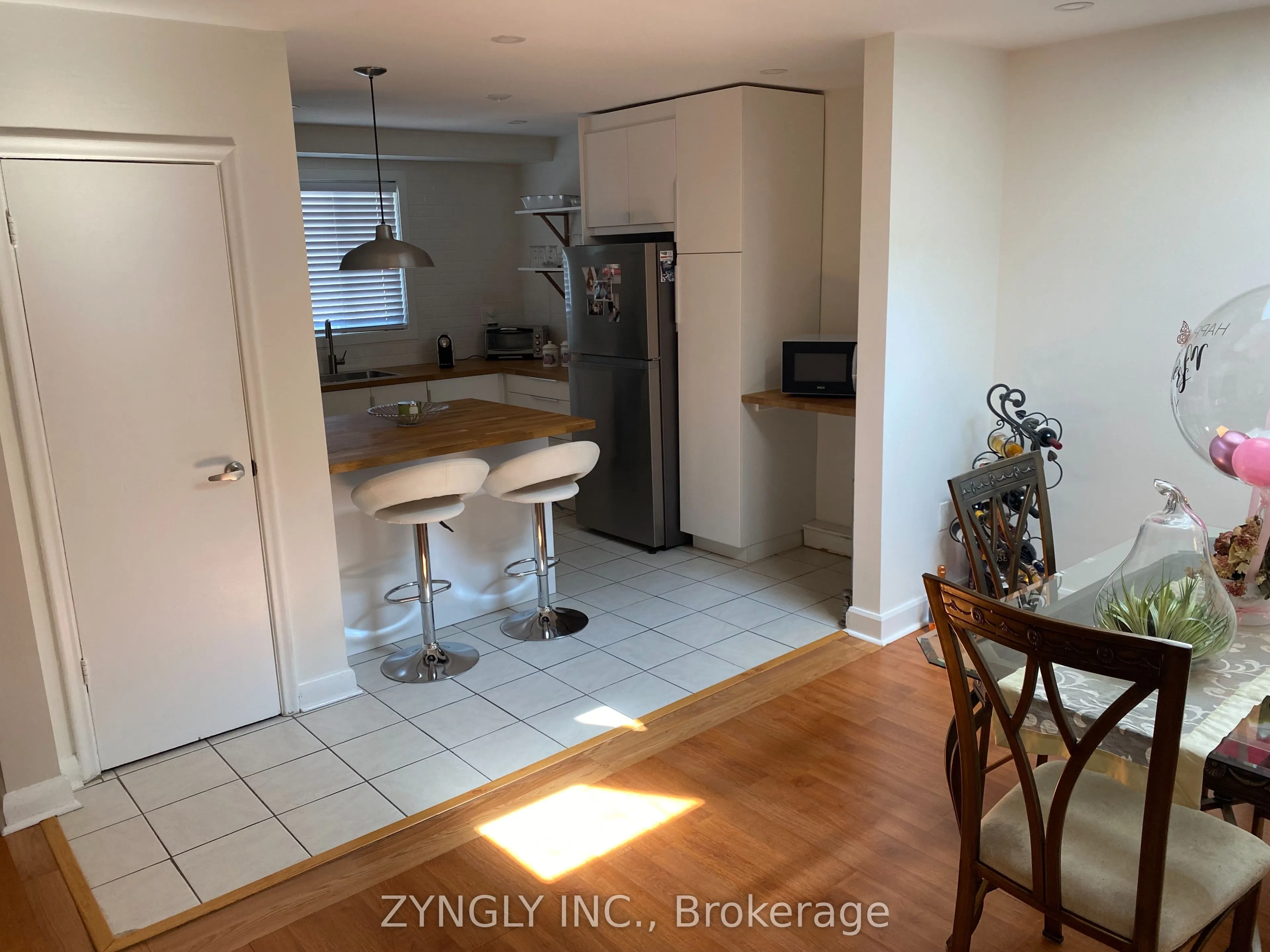 978A The Queensway Avenue, #1