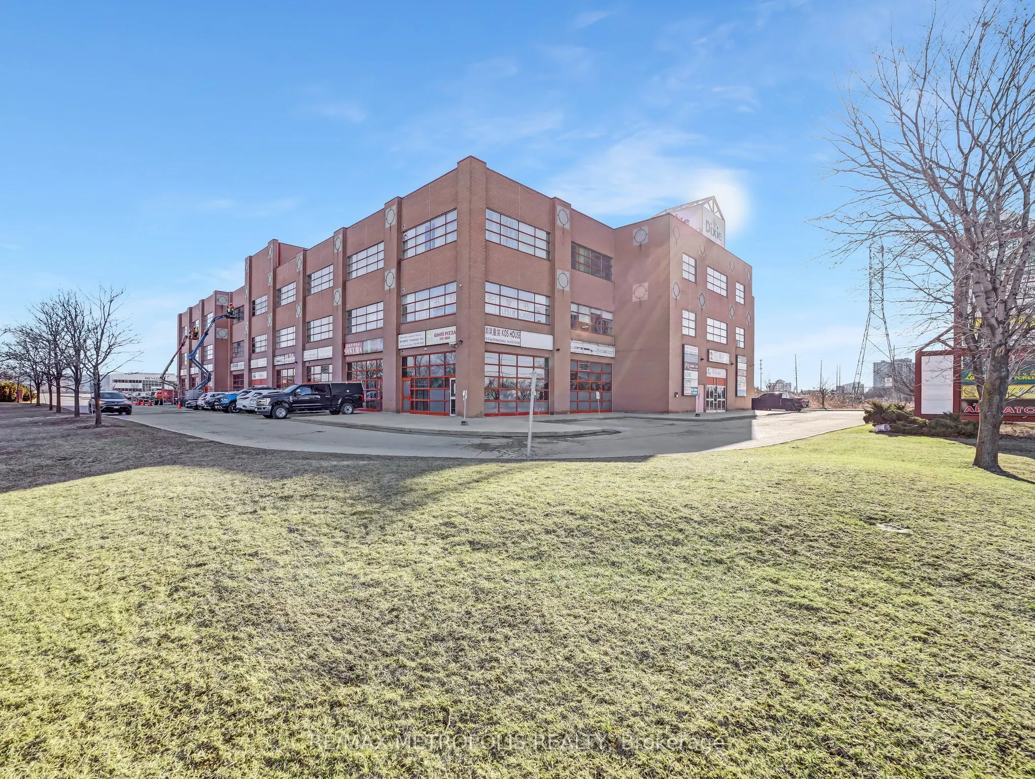 1550 South Gateway Road, #310