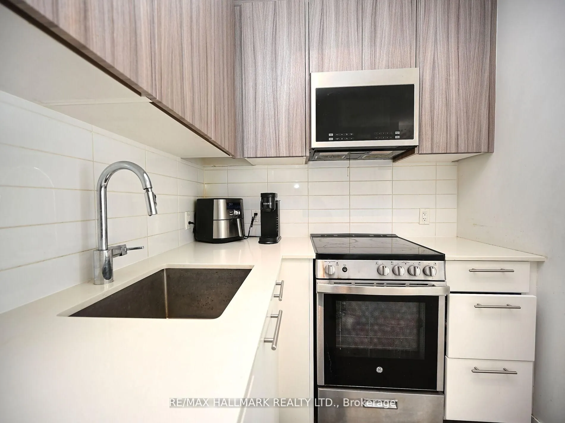225 Veterans Drive, #707