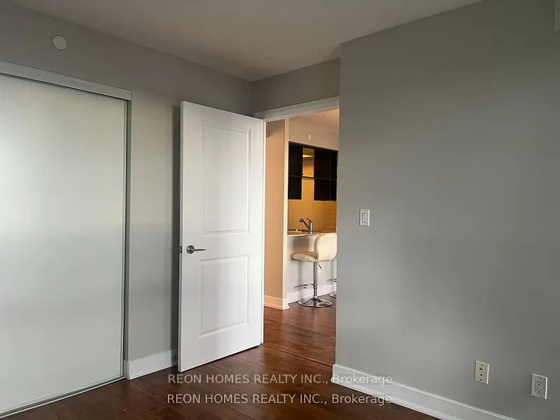6 Eva Road, #2106