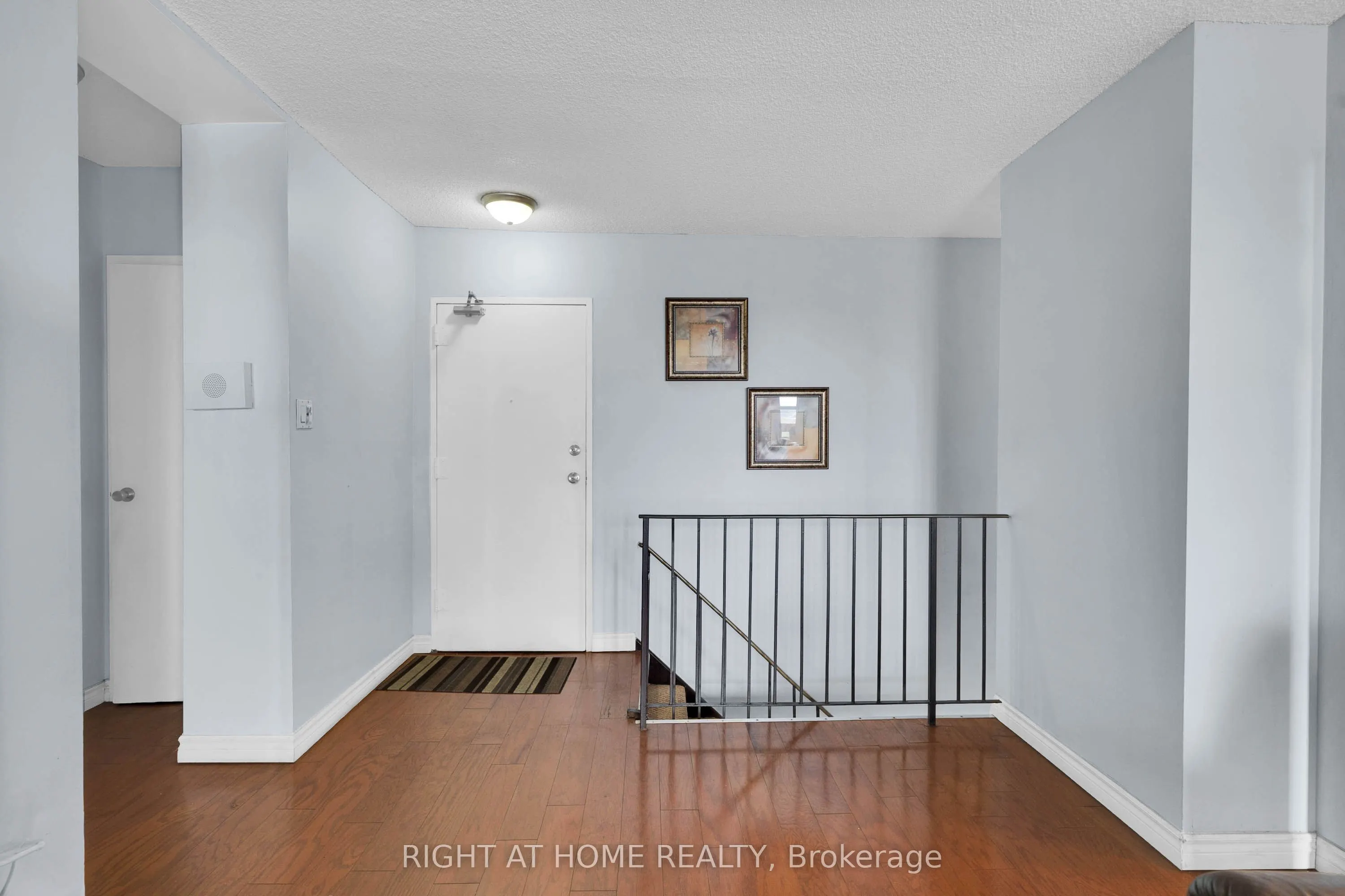 45 Silverstone Drive, #909