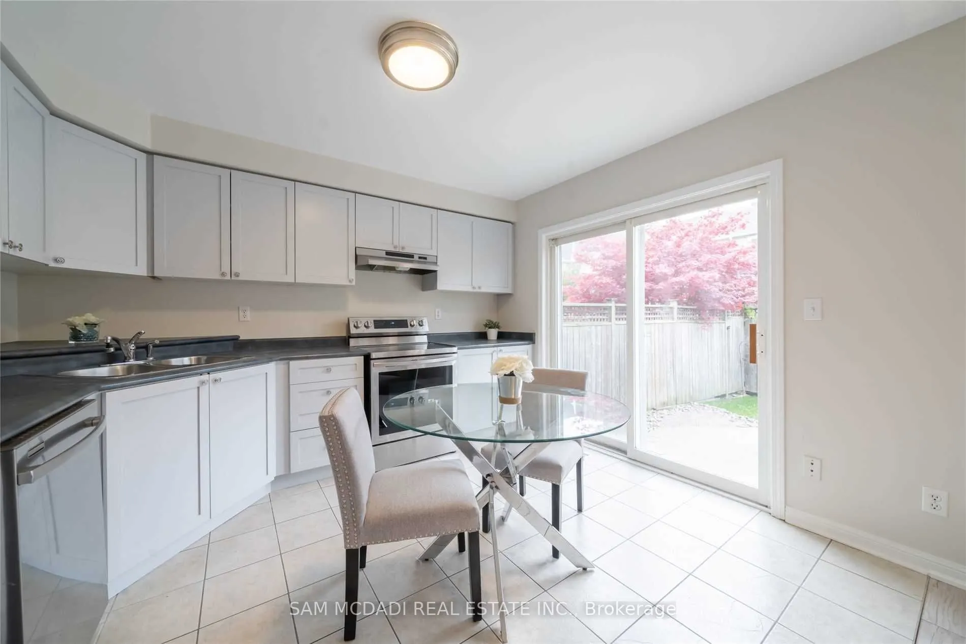 639 Kerr Trail