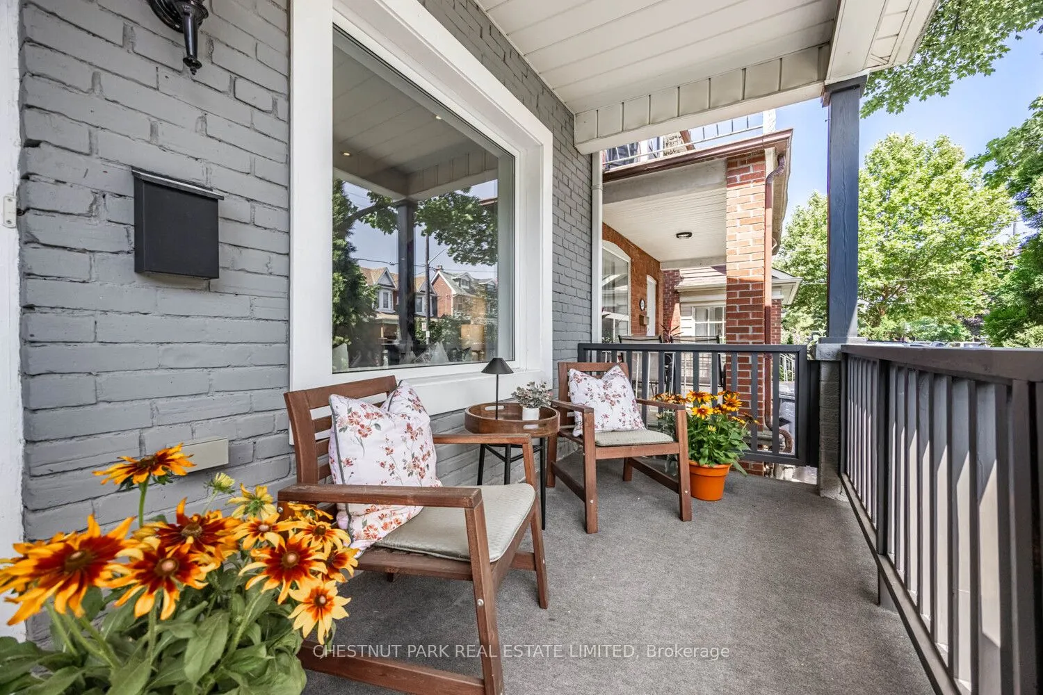 532 Perth Avenue