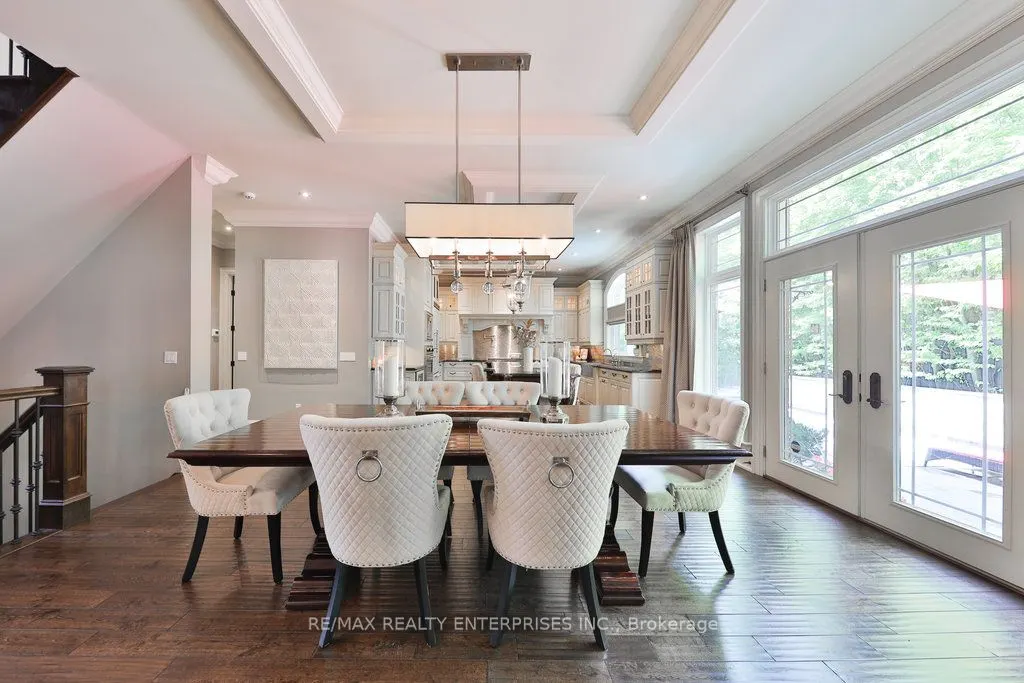5047 Lakeshore Road