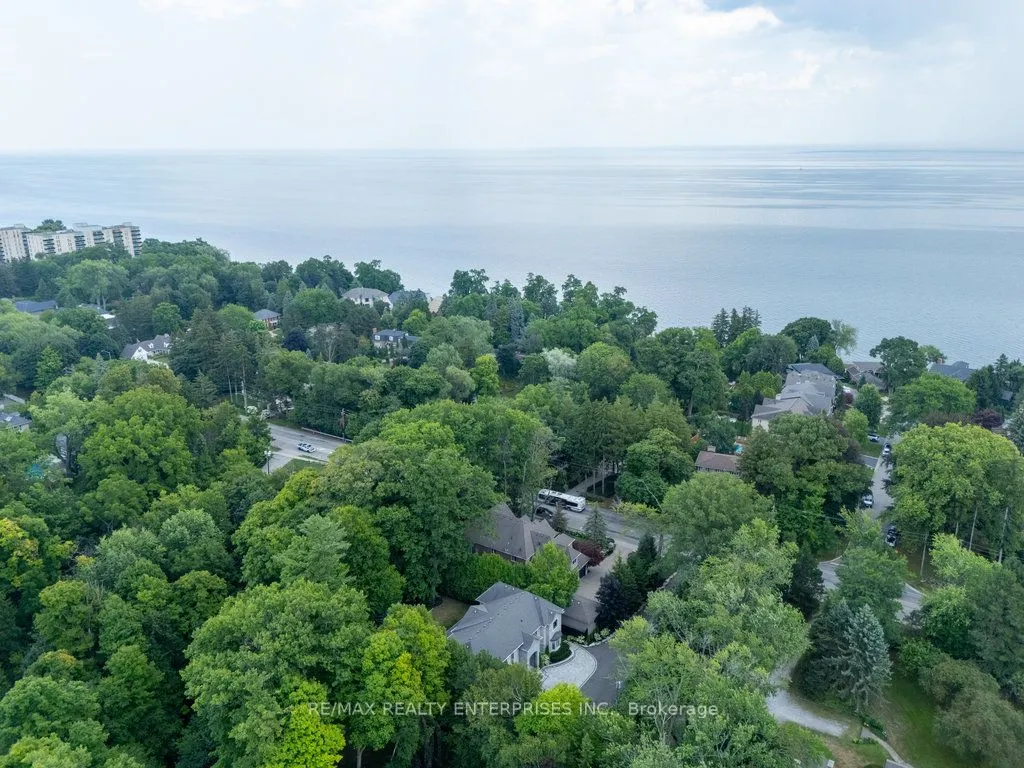 5047 Lakeshore Road