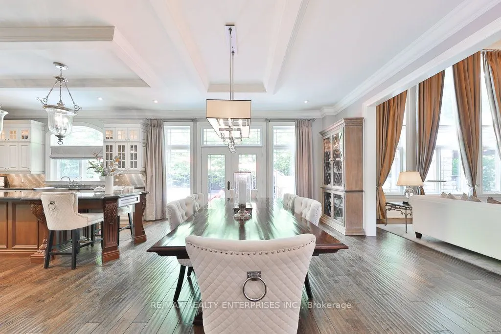 5047 Lakeshore Road