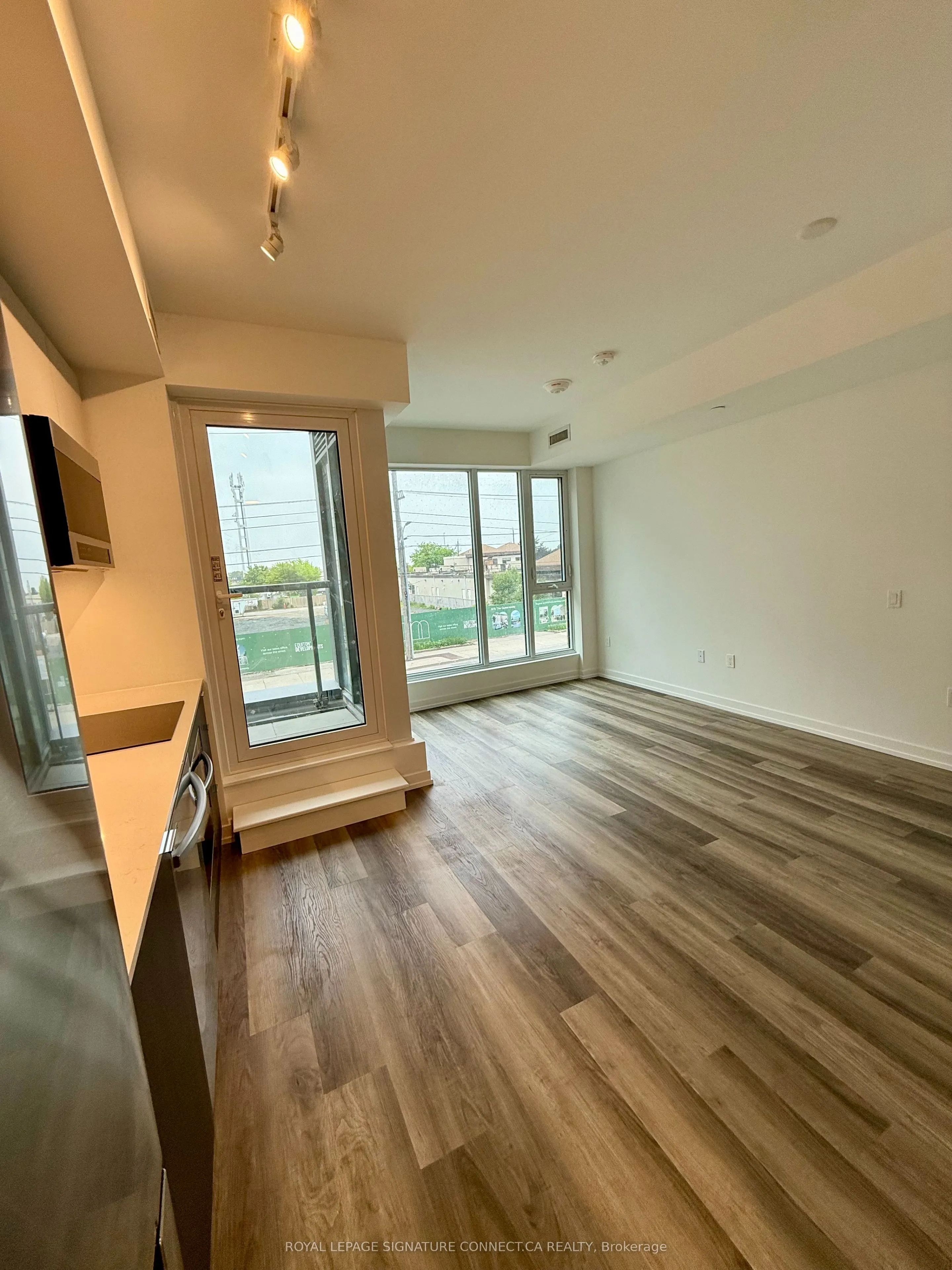 6 Chartwell Road, #208