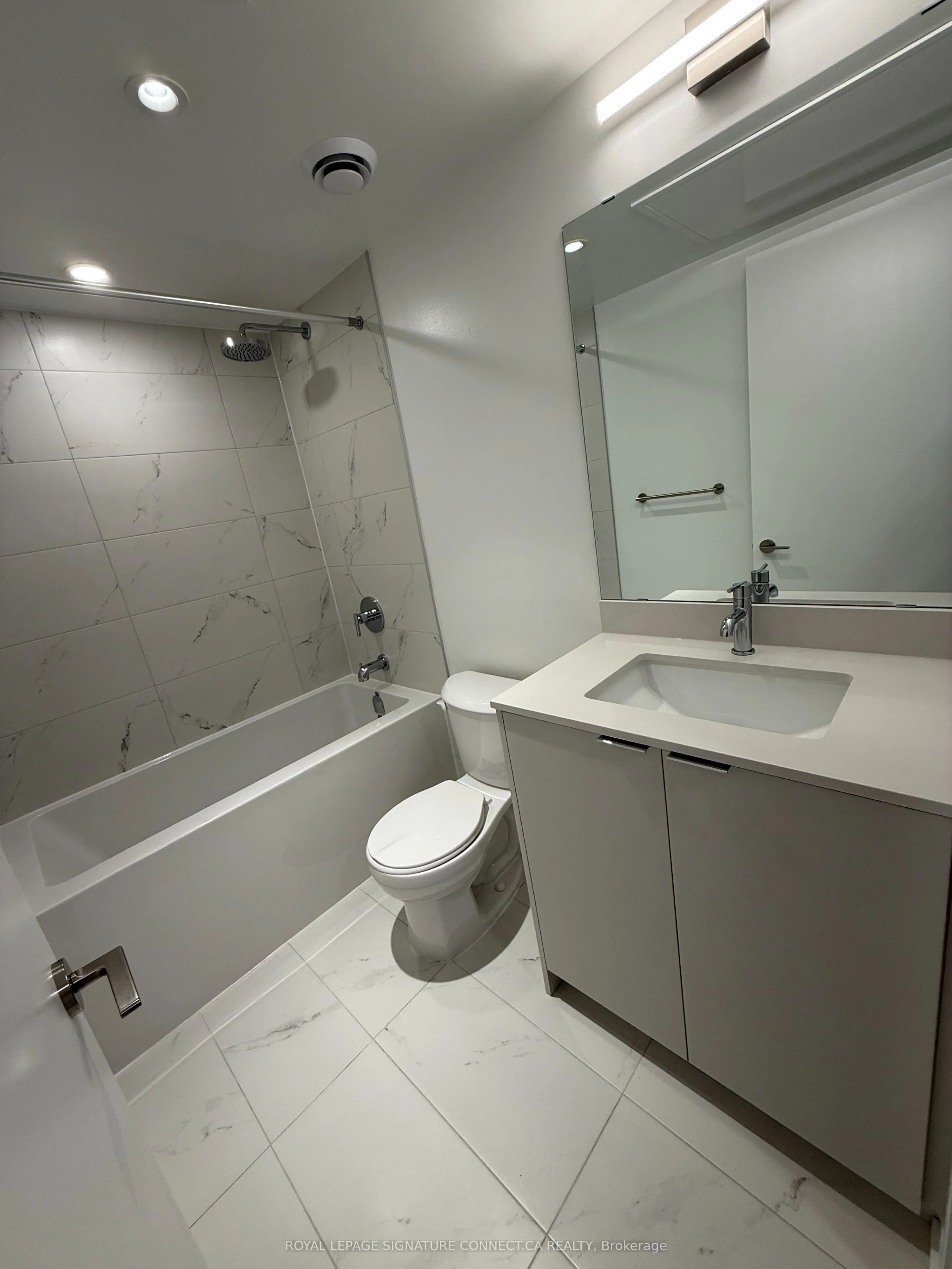 6 Chartwell Road, #208