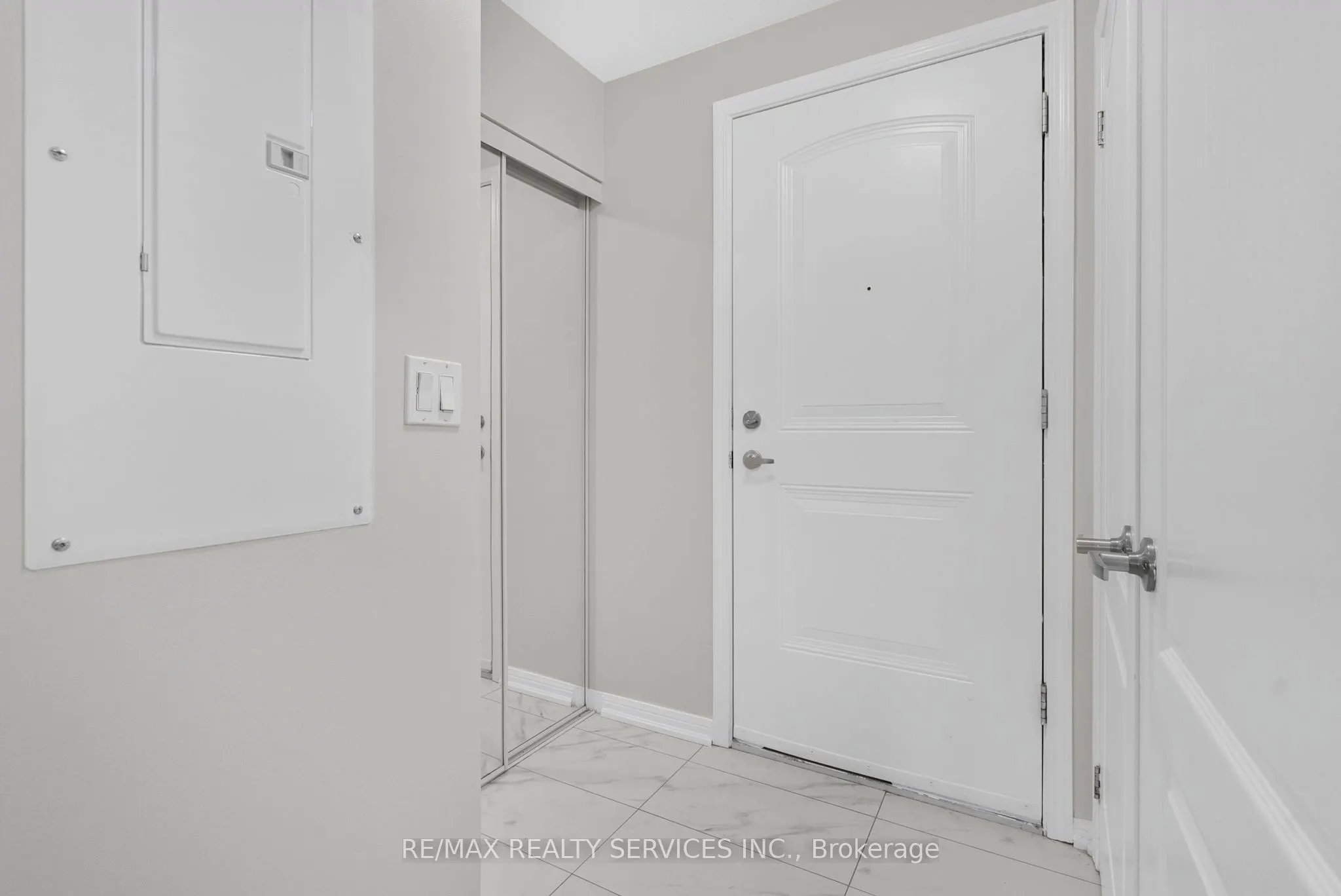 3100 Boxford Crescent, #8
