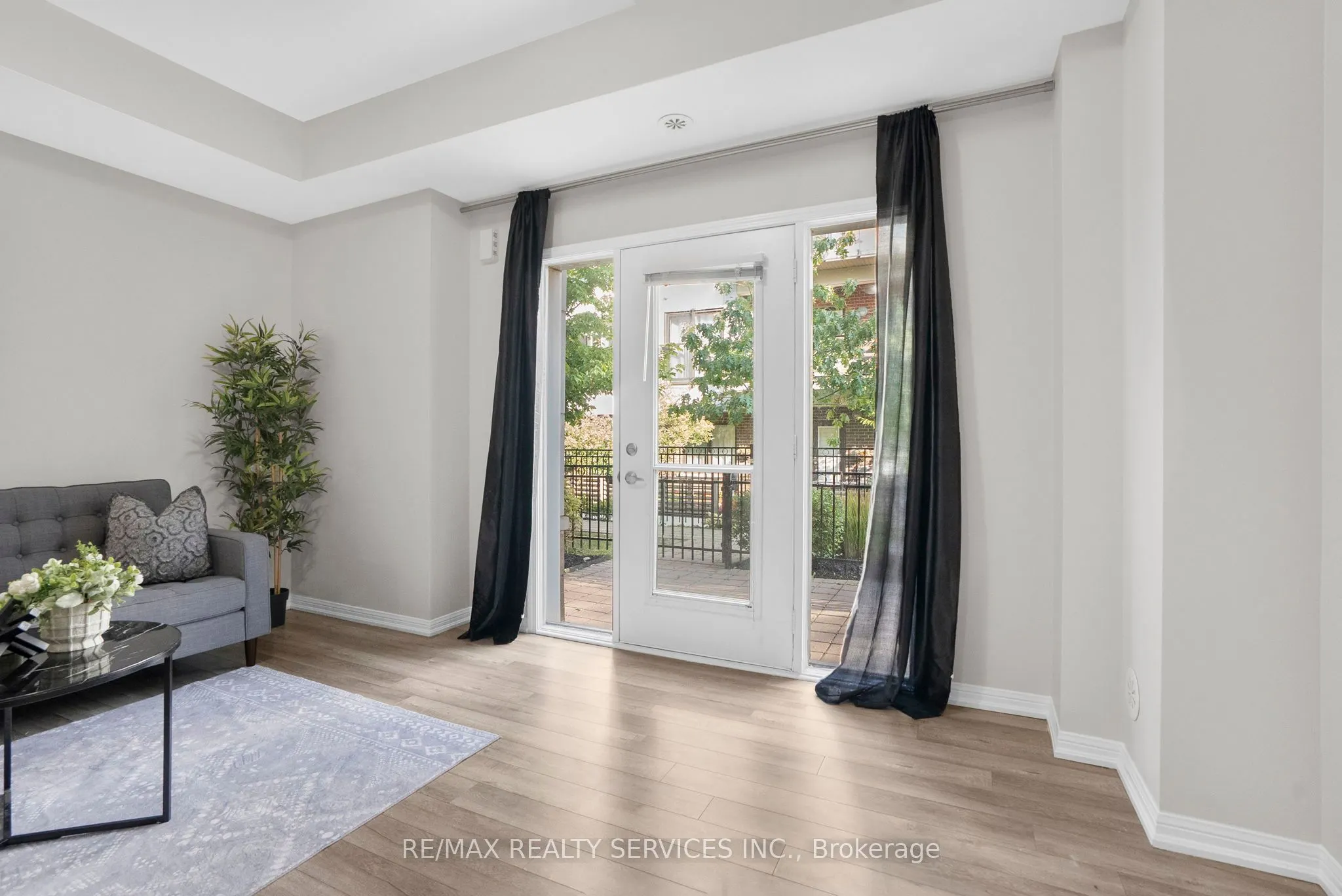 3100 Boxford Crescent, #8