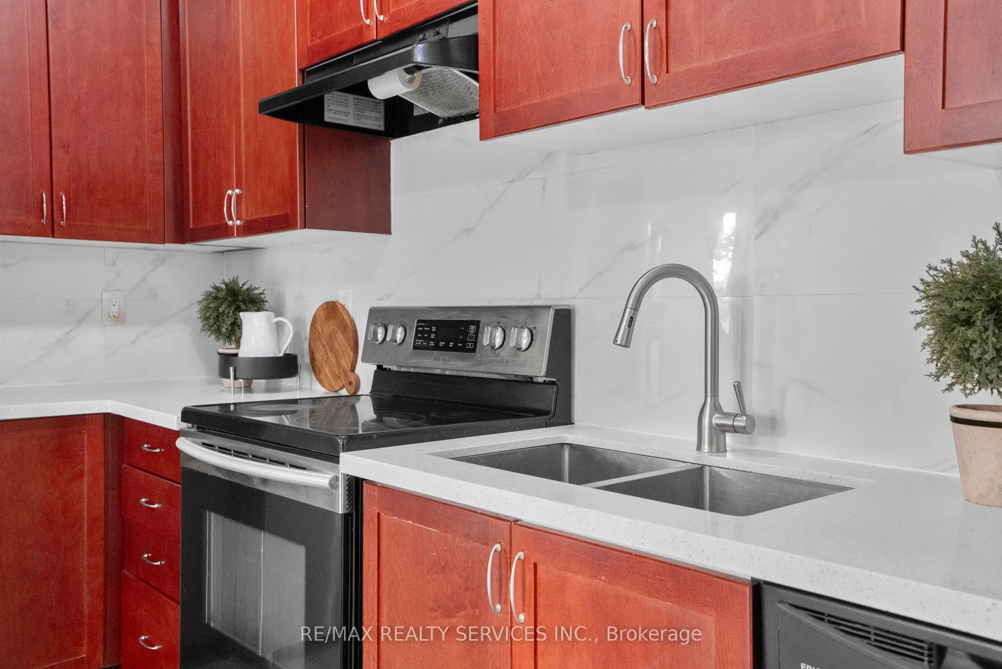 3100 Boxford Crescent, #8
