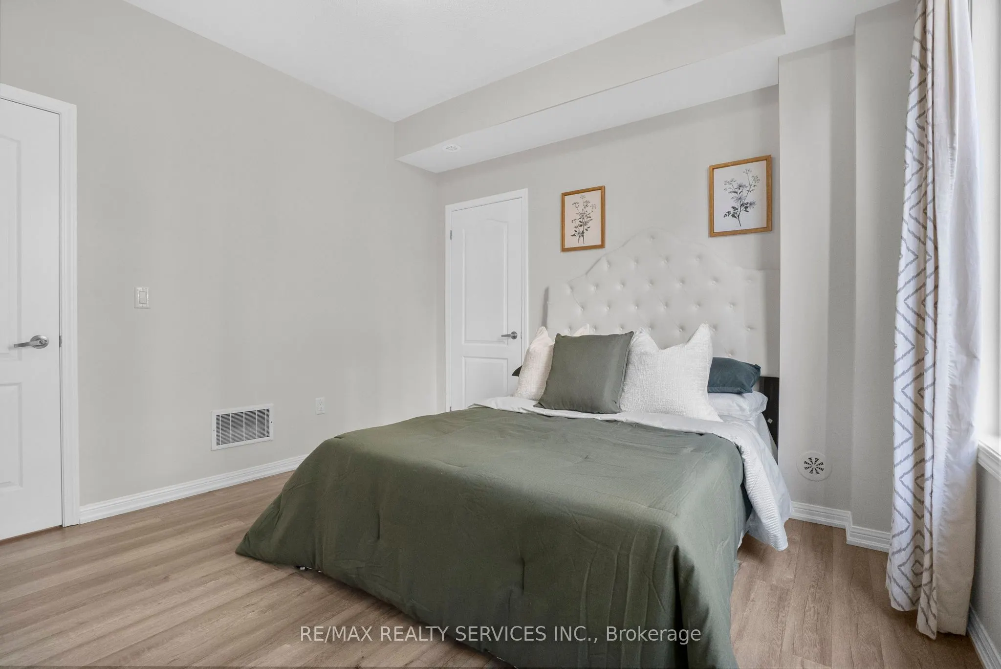 3100 Boxford Crescent, #8