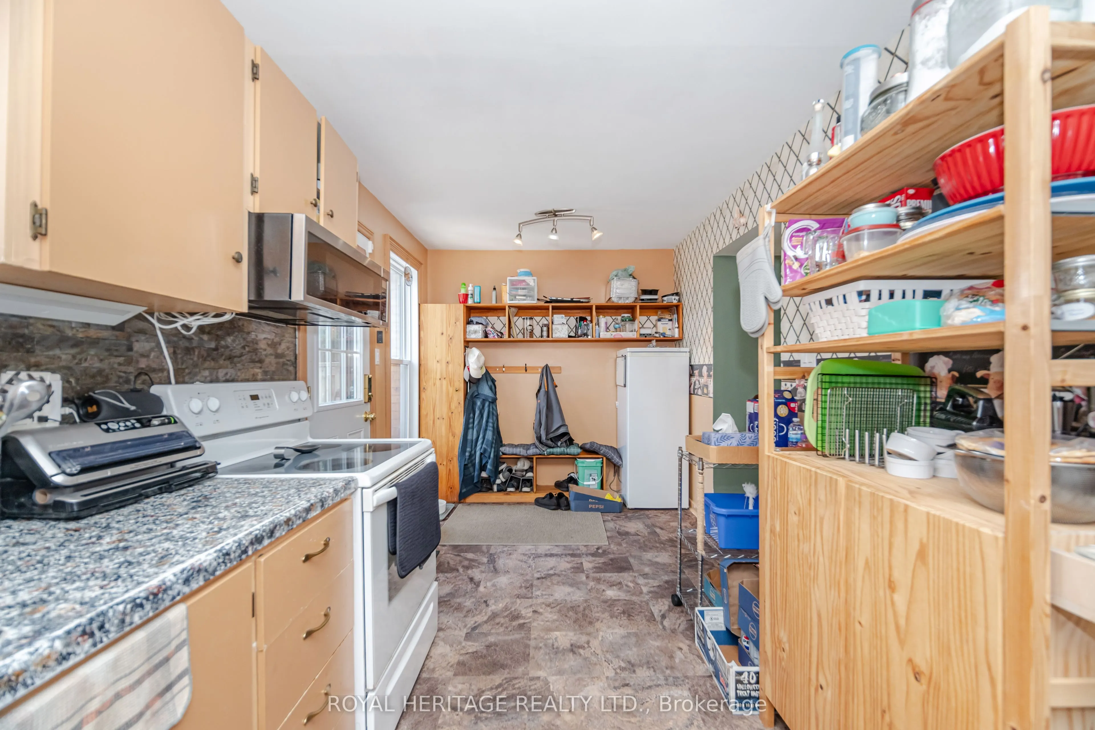 107 Guildford Crescent, #107