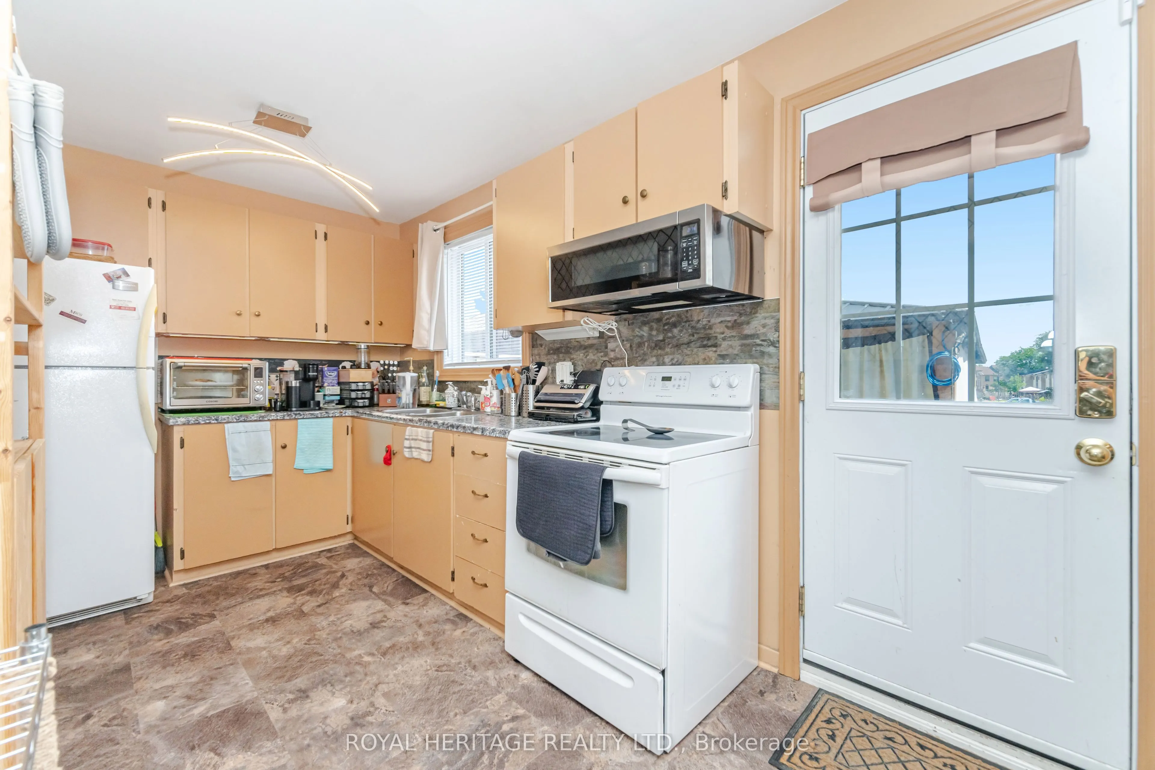 107 Guildford Crescent, #107