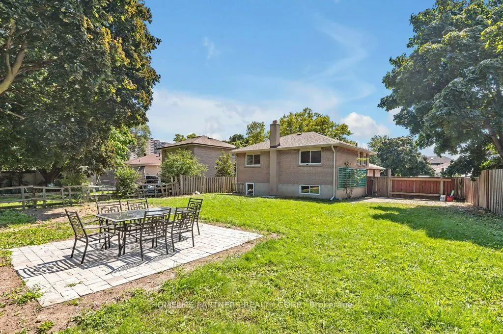 79 Strathavon Drive