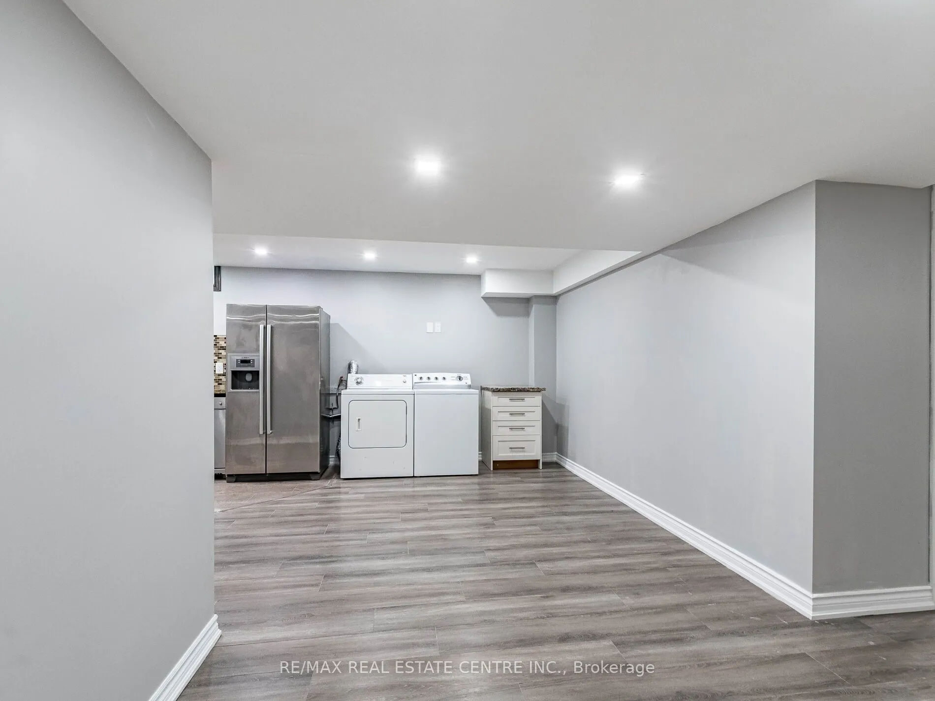 3121 Clipperton Drive
