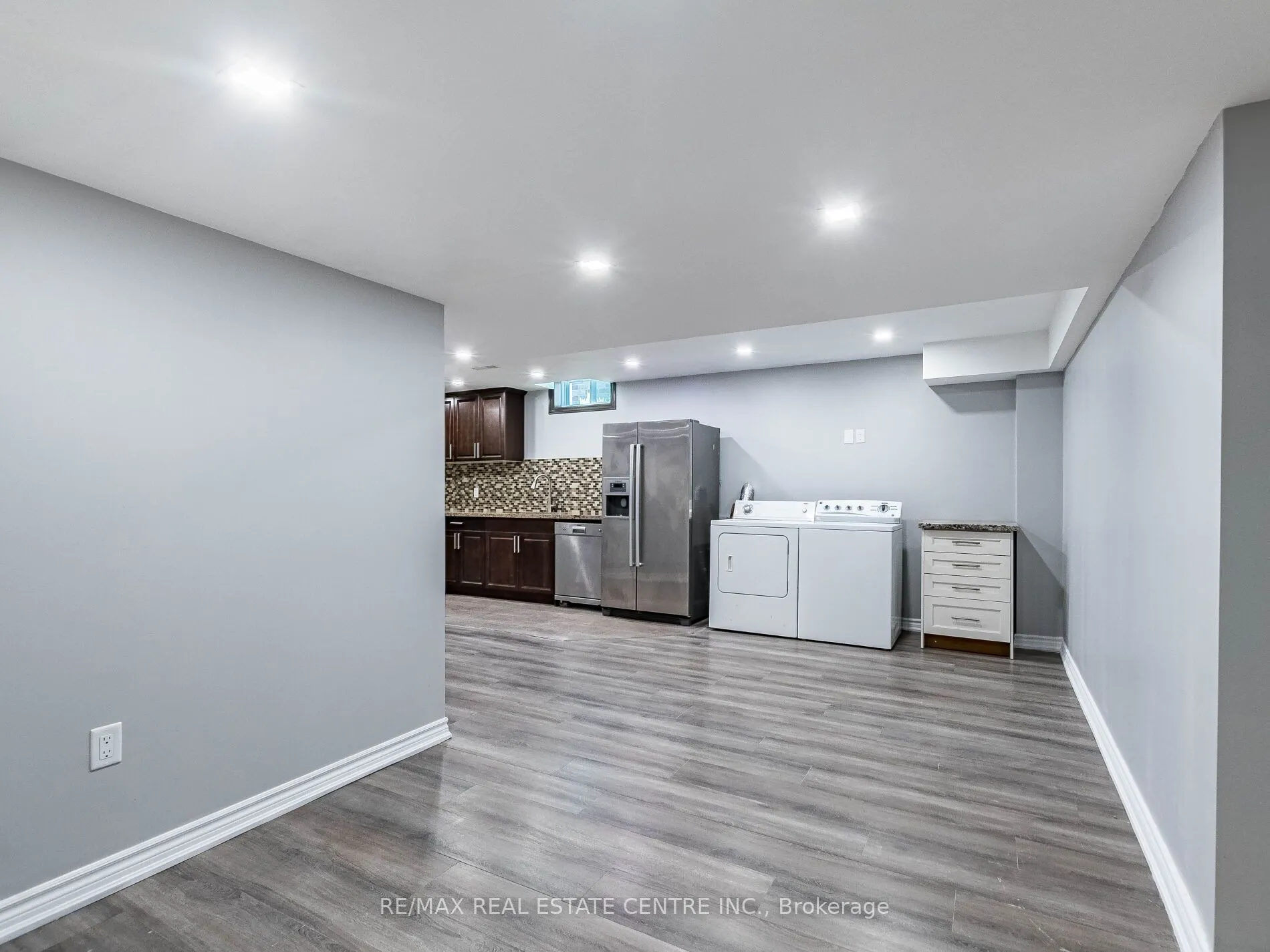 3121 Clipperton Drive