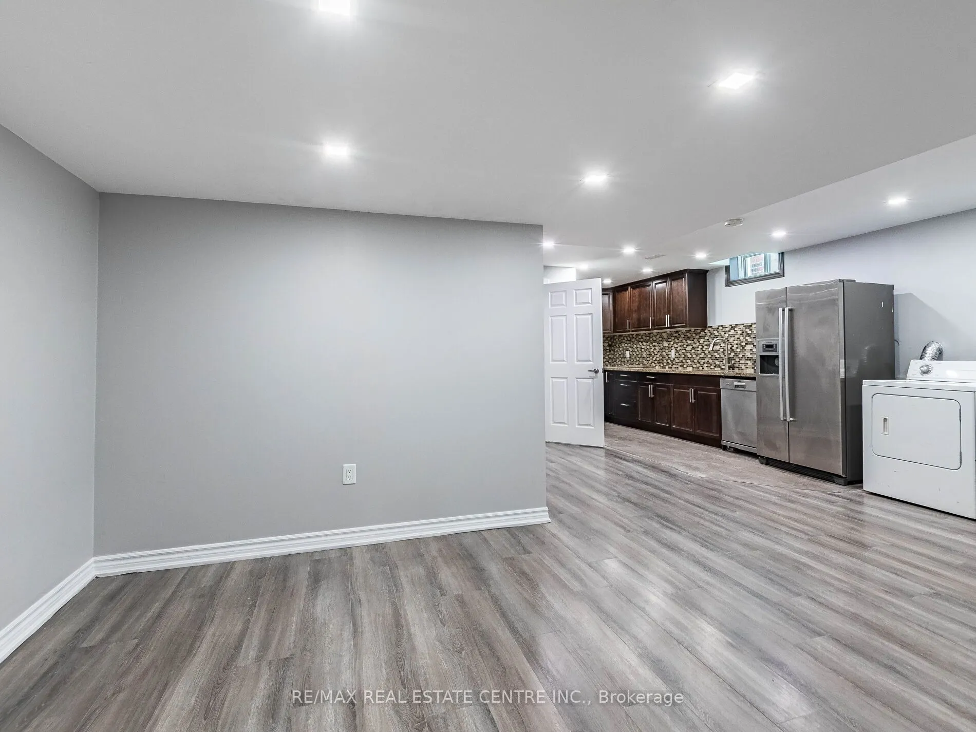 3121 Clipperton Drive