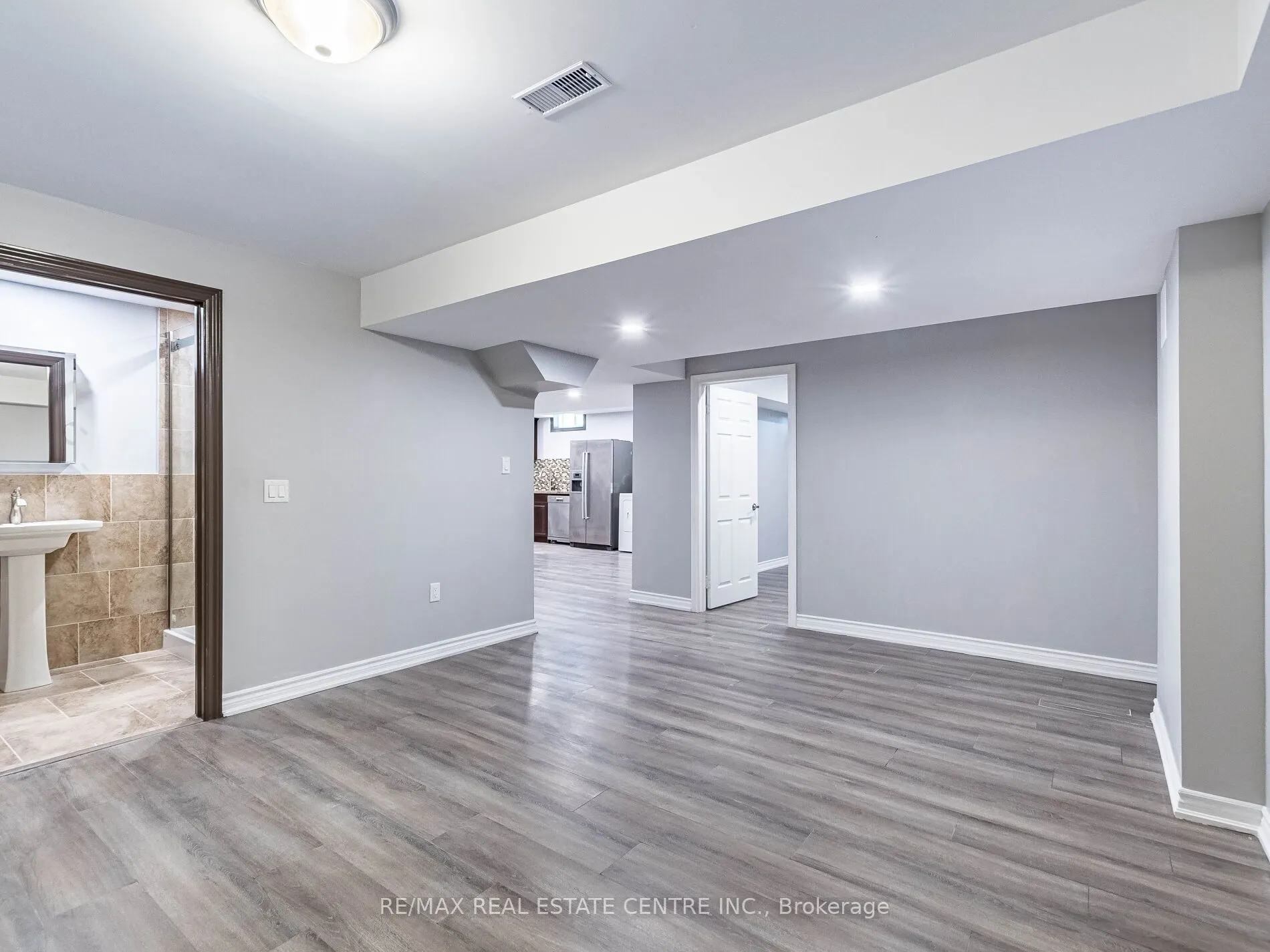 3121 Clipperton Drive