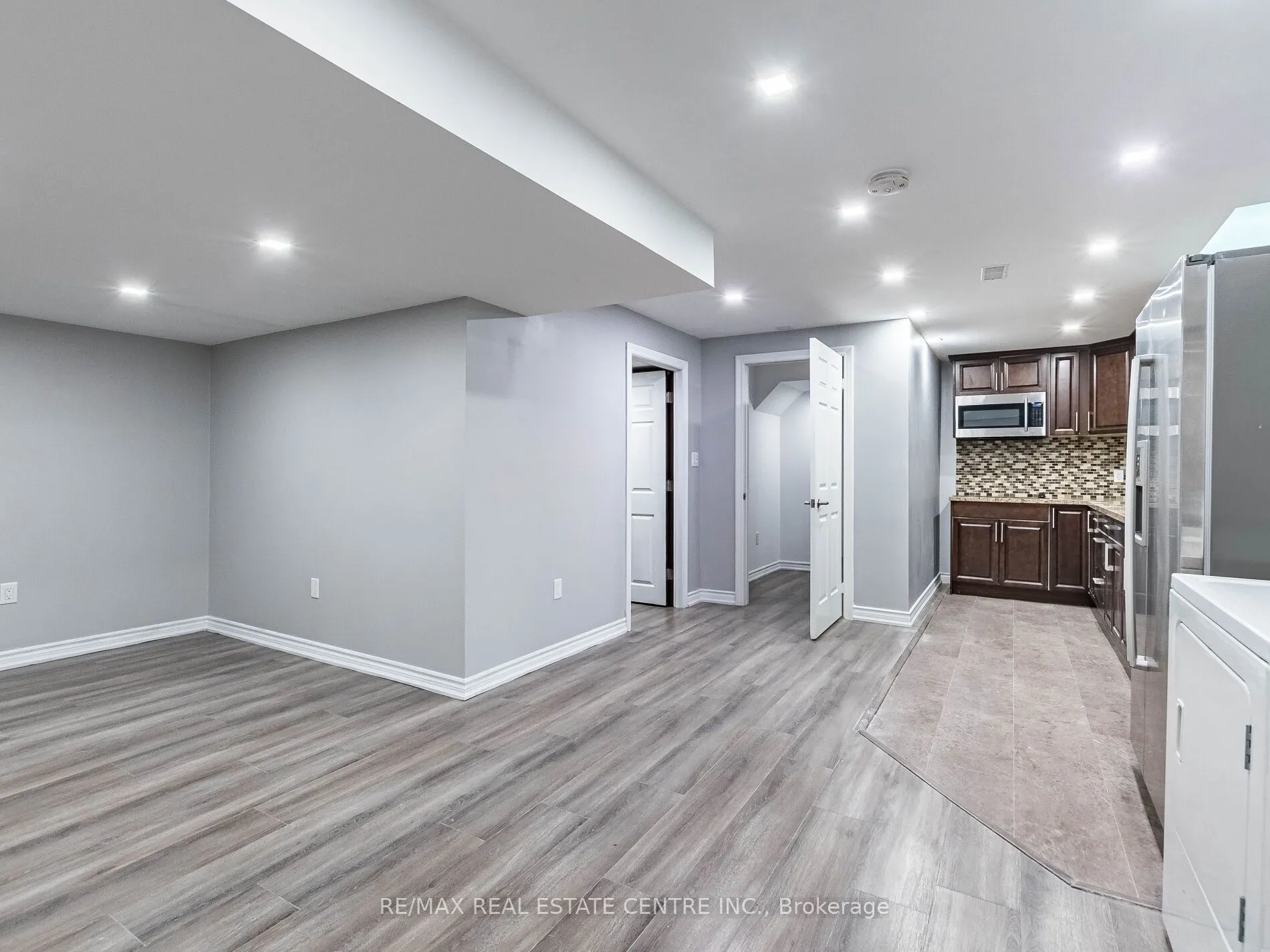 3121 Clipperton Drive