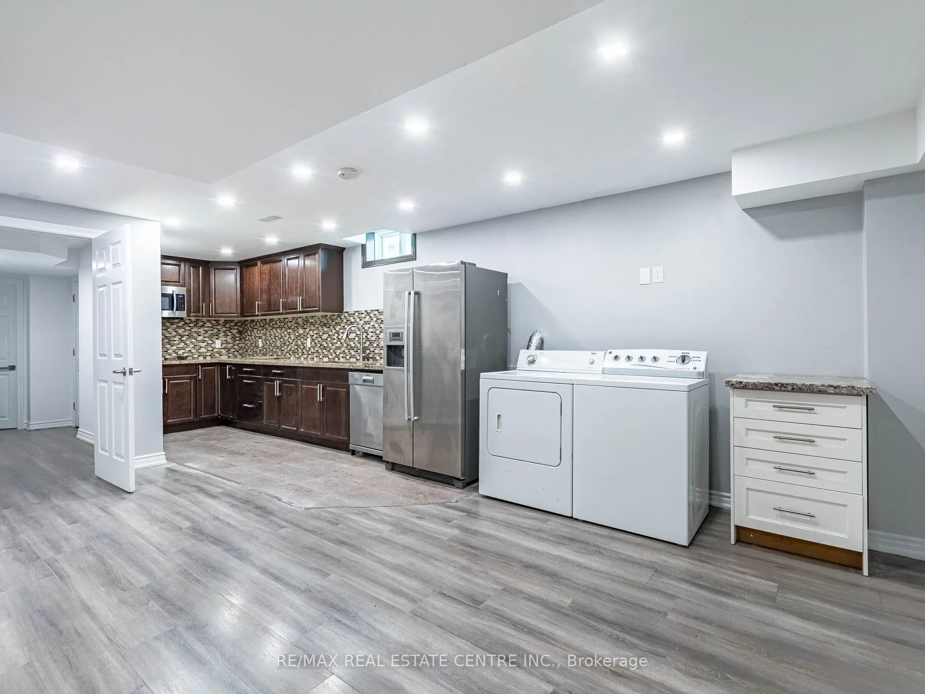 3121 Clipperton Drive