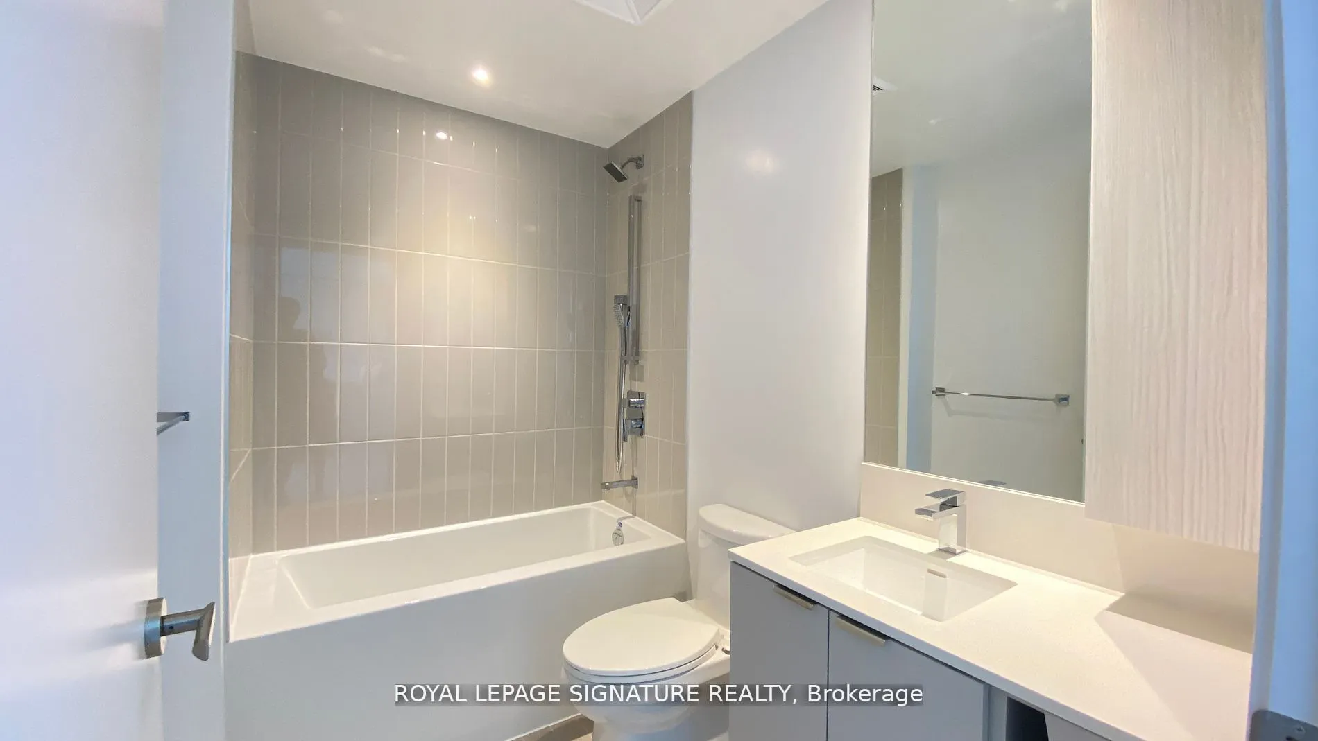3883 Quartz Road, #3508